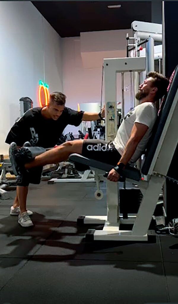 Entrenando en Gimnasio en Nou Barris, Barcelona